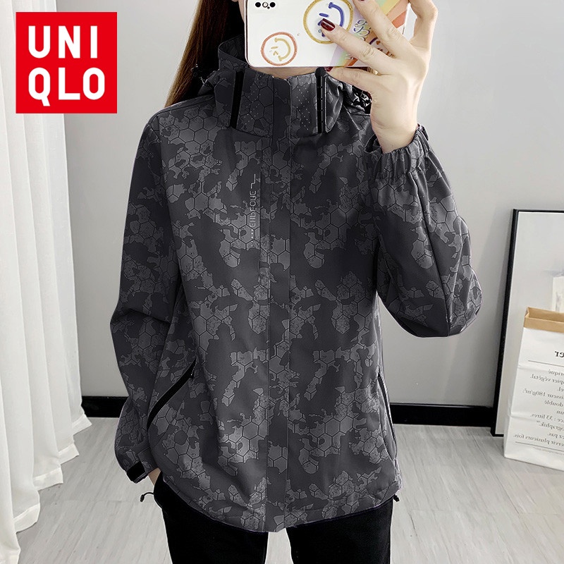 Uniqlo waterproof hot sale jacket womens