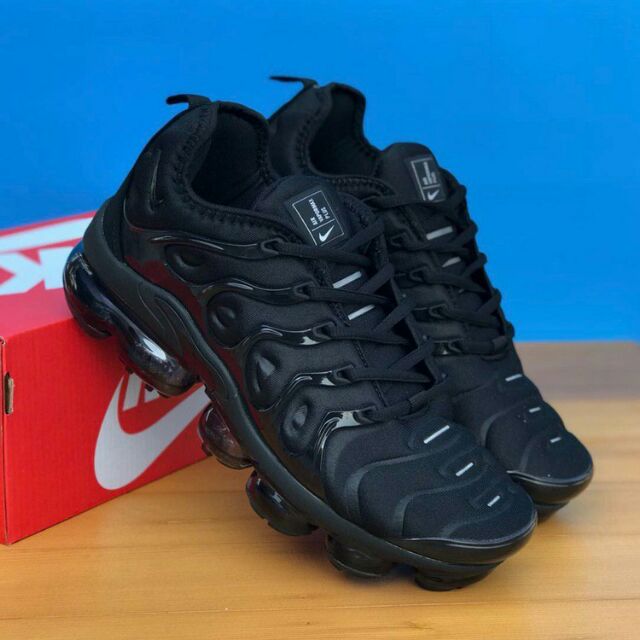 Nike vapormax plus clearance 44