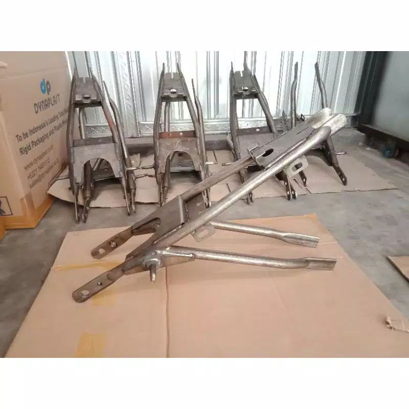 Honda cb 100 Rear frame Short frame - Honda cb Short Front frame ...