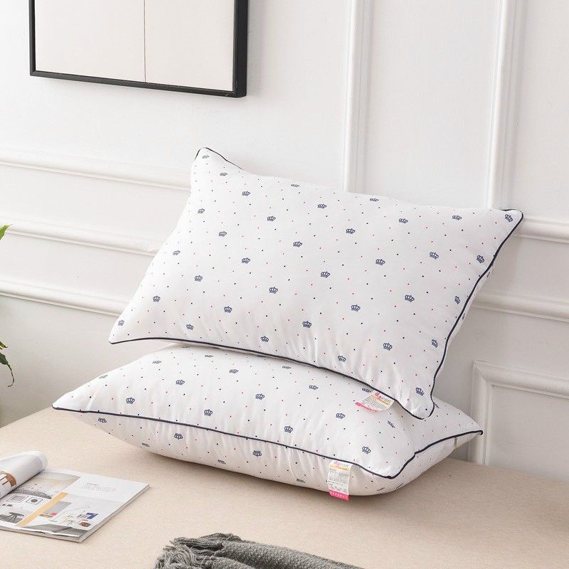 Hilton Pillows And muji Pillows Are High Quality White Cotton, Japanese