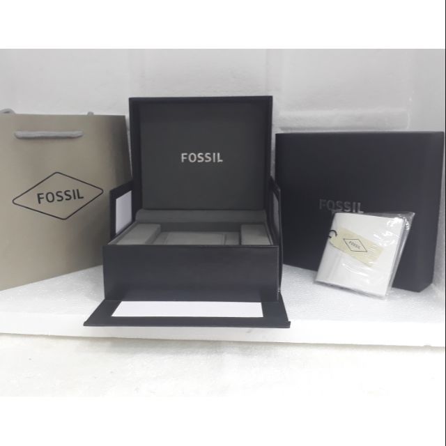 Fossil watch shop original box