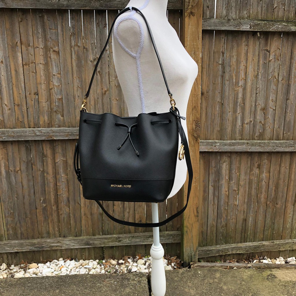 Mk trista best sale bucket bag