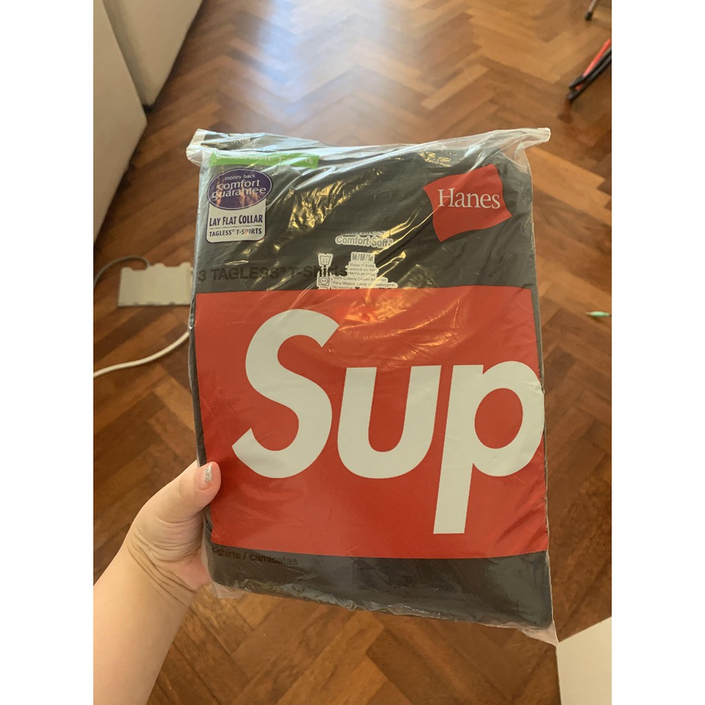 Supreme hanes tee outlet black