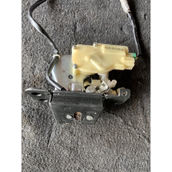 🇯🇵 JAZZ GD REAR BONNET LOCK USED JAPAN | Shopee Malaysia