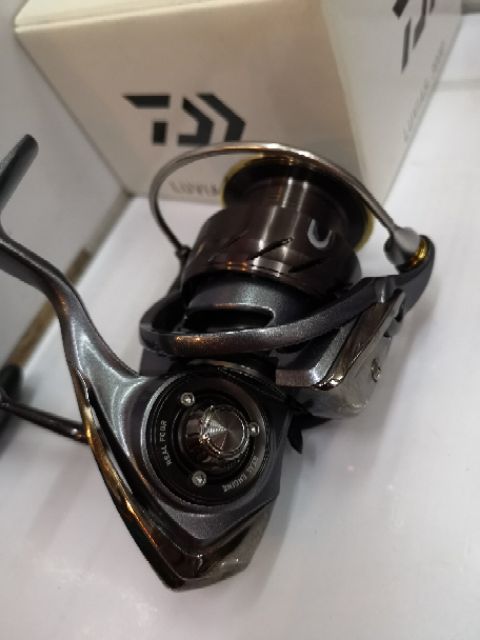 DAIWA LUVIAS 2500/3000 | Shopee Malaysia