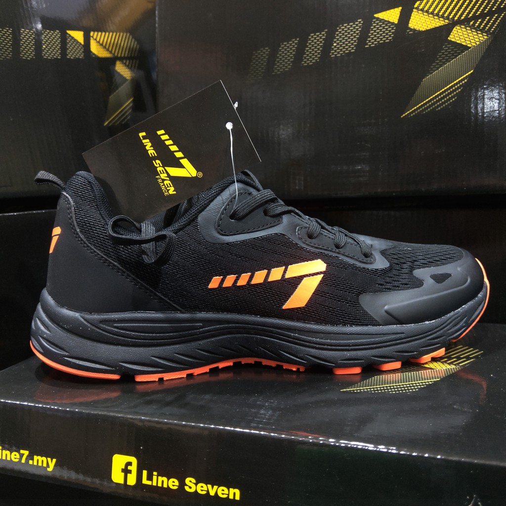 7 store sports shoes