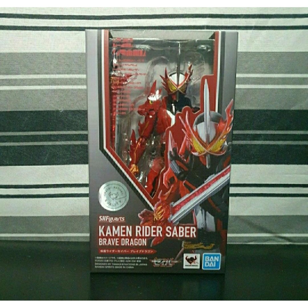 Bandai SHF Figuarts Kamen Rider Saber Brave Dragon | Shopee Malaysia