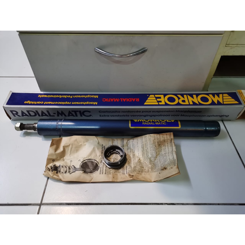 TOYOTA KE20 KE25 KE30 KE35 KE36 Absober Depan - MONROE MR810 Shock ...
