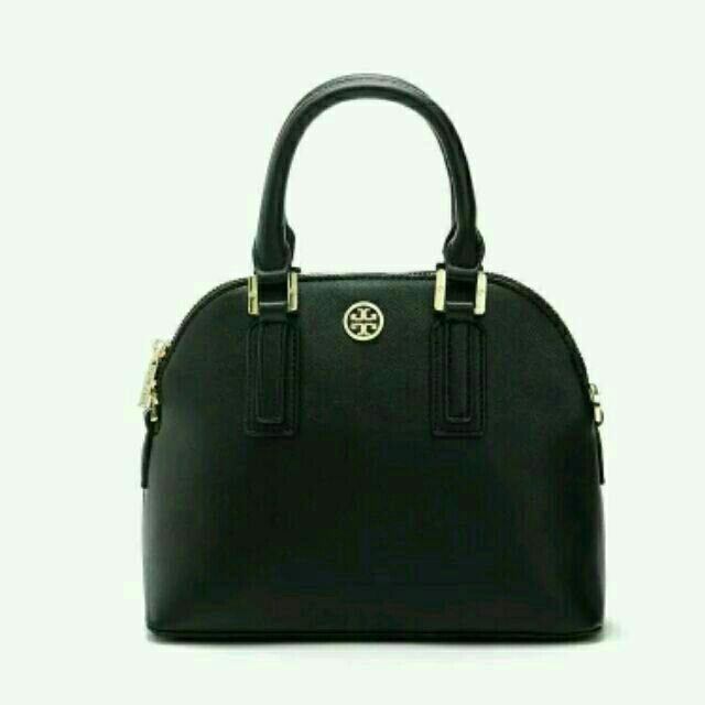 Tory Burch Robinson Mini Dome, Luxury, Bags & Wallets on Carousell