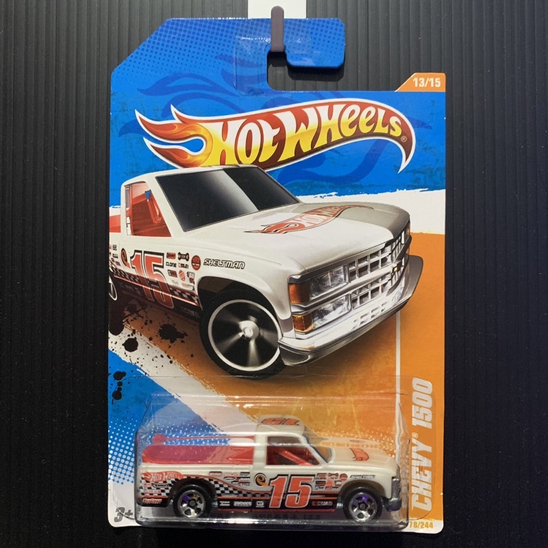 Hot Wheels Chevy 1500 2011 Track Stars White Black & Silver Checkered ...