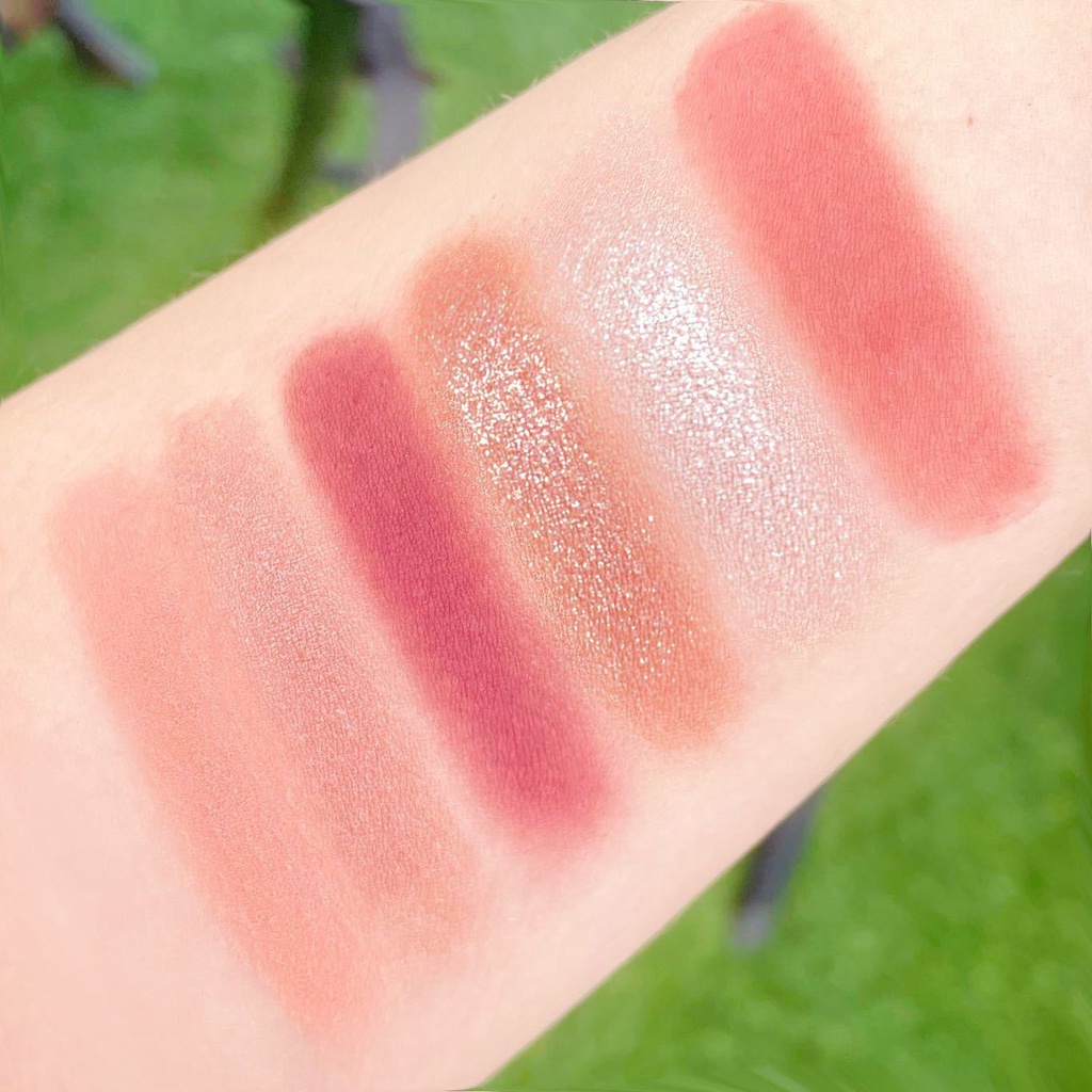 Small-cap Milk Tea Color Portable 18-color Matte Eyeshadow Palette