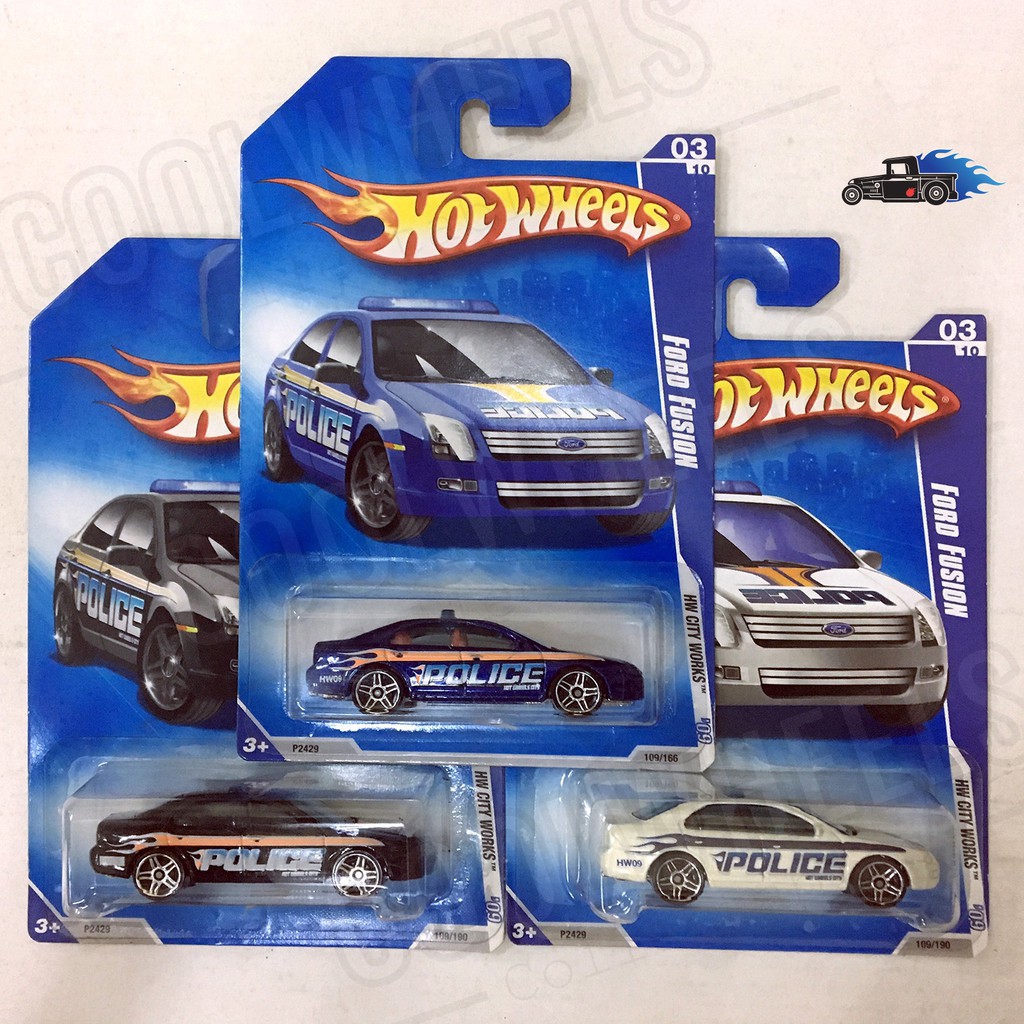 Hot wheels ford 2024 fusion police car