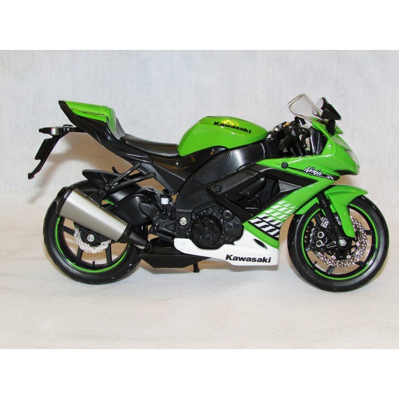 Maisto 1/12 Kawasaki Ninja ZX 10R Superbike 2010 (Green /Black