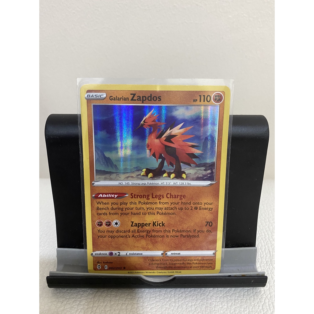 Pokemon TCG Evolving Skies SWSH07 : Galarian Zapdos (082/203 : Holo ...