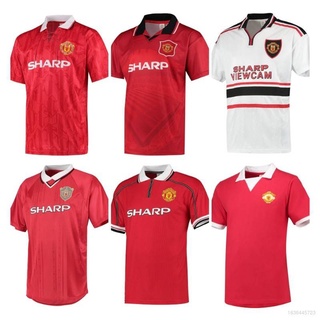 This Manchester United retro jersey is a thing of sheer beauty