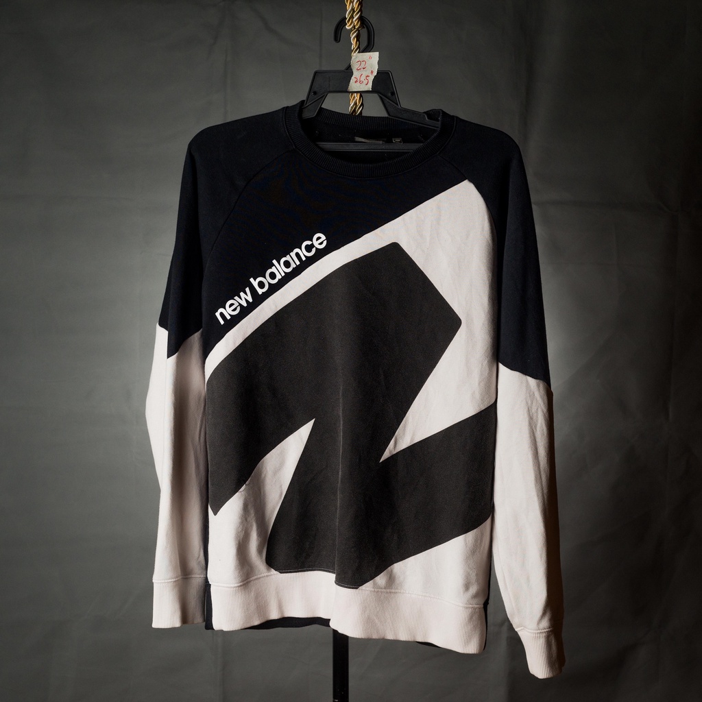 Vintage new balance sweatshirt sales