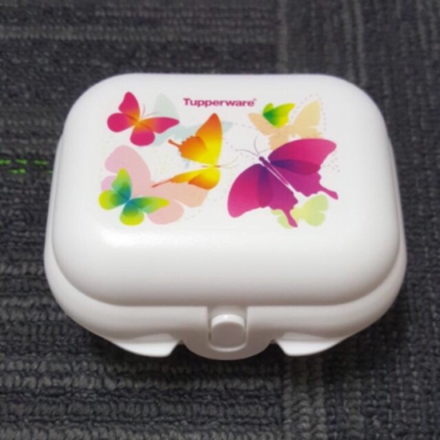 Tupperware Butterfly Collection Oyster Small Snacks/Fruits Storage Box ...