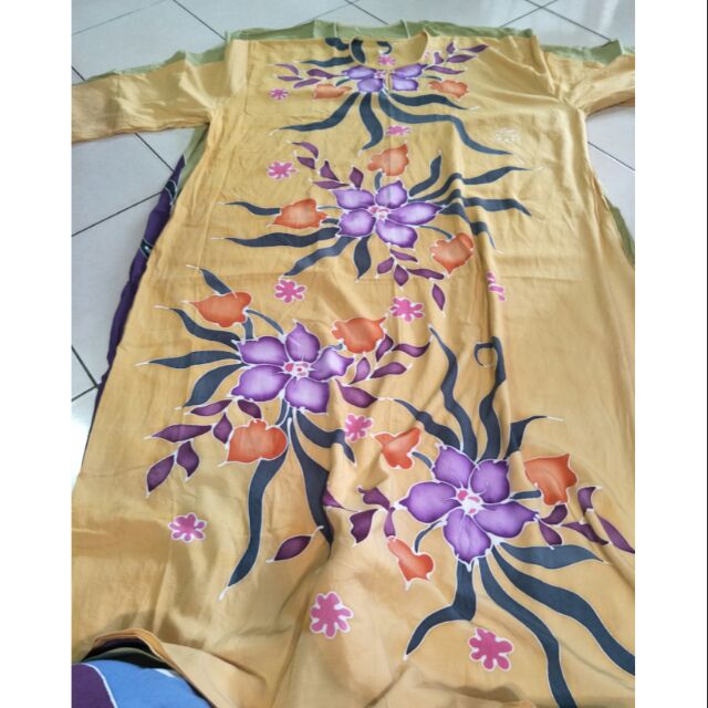 Jubah Batik Lukis Terengganu Warna Kuning Lemak Telur Itik Shopee