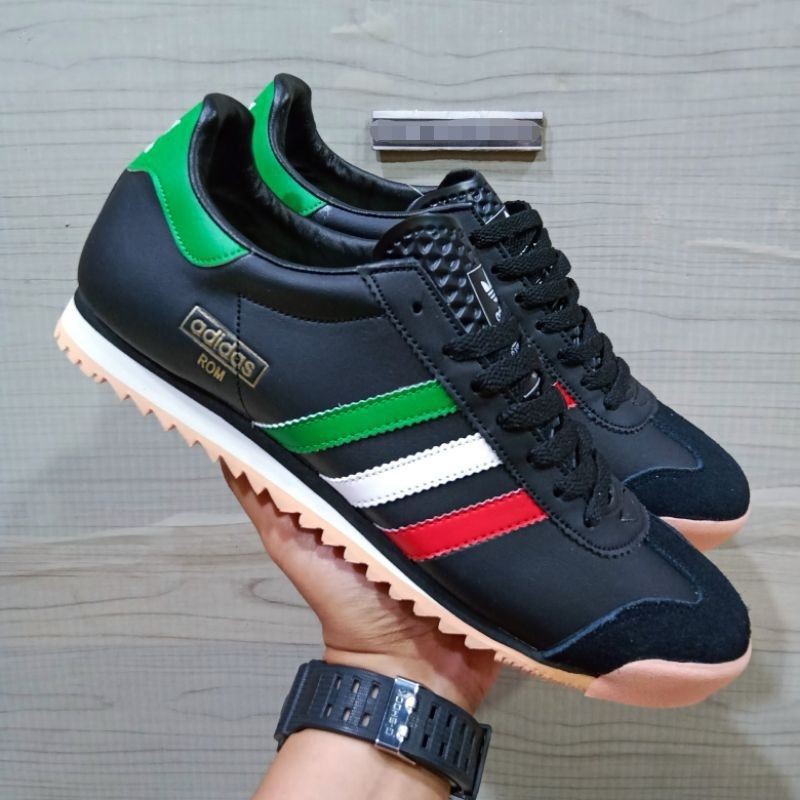 Kasut hotsell adidas rom