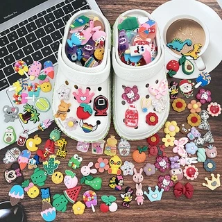 button crocs - Prices and Promotions - Apr 2024