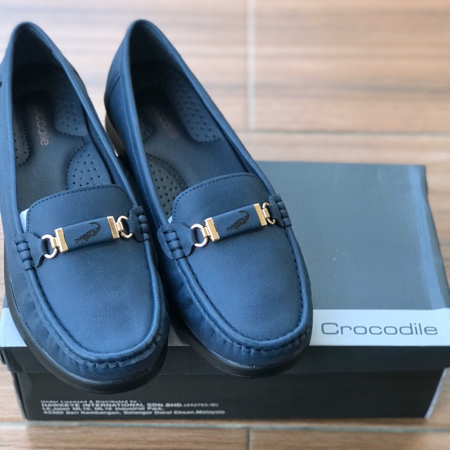 Crocodile Women s Loafers Shopee Malaysia