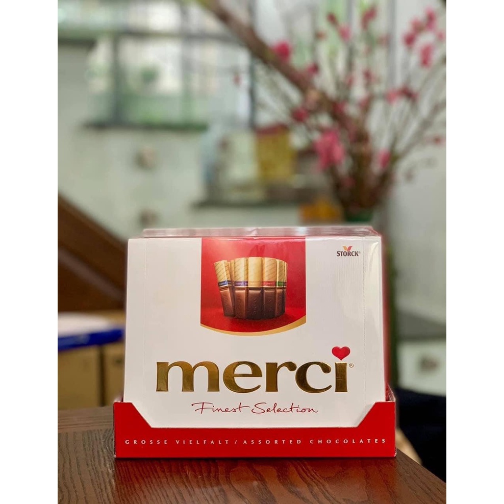 thumbnail image 2 of Merci Finest European Dark Chocolate Selection, 8.8oz - The Taste Of Germany 2 of 11
