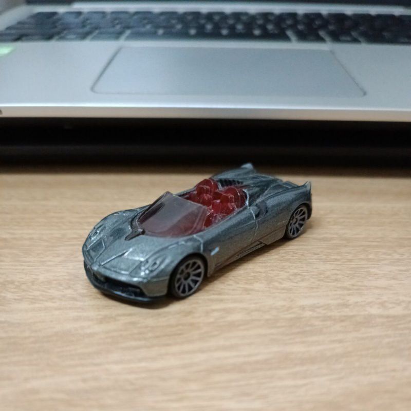 Xe mô hình đồ chơi Hotwheels 1:64 - Gran Turismo - Pagani Huayra