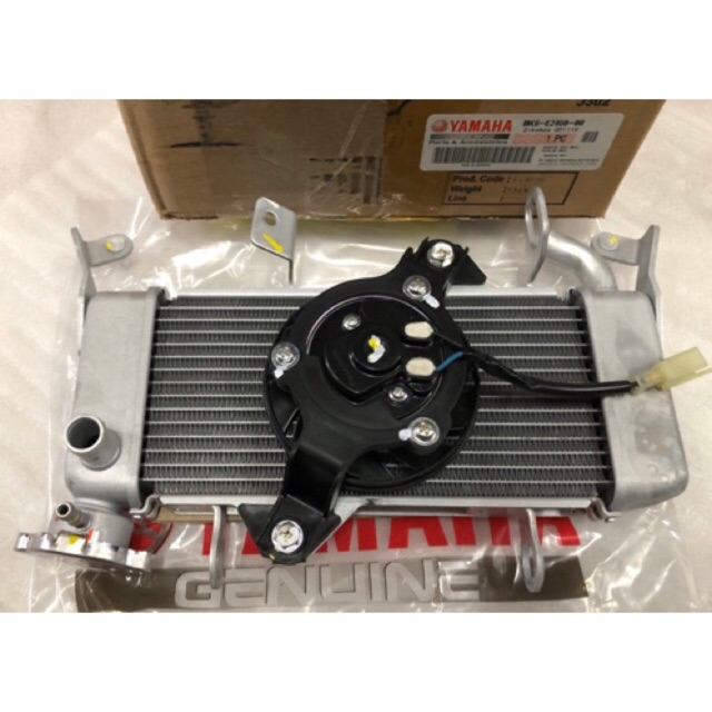 Yamaha R15 Coolant Tank Radiator with Blower Fan 100 Original