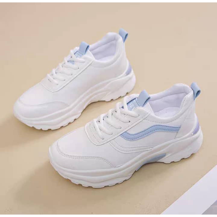 Fashionable Korean Style New Shoes Round Toe Flat Sneakers / Kasut ...