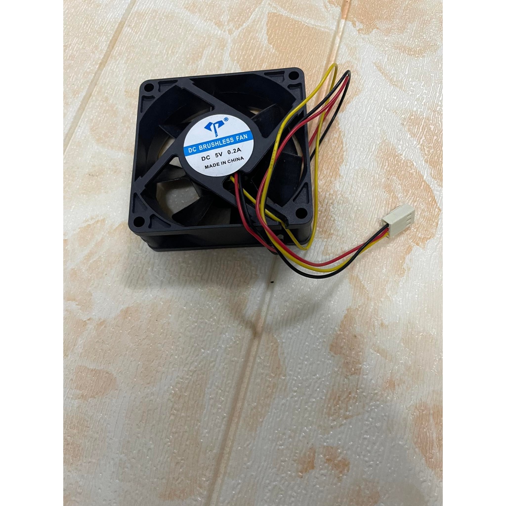 [ DC 5V ] Universal Fan Motor Fridge Chiller Refrigerator Computer Pc