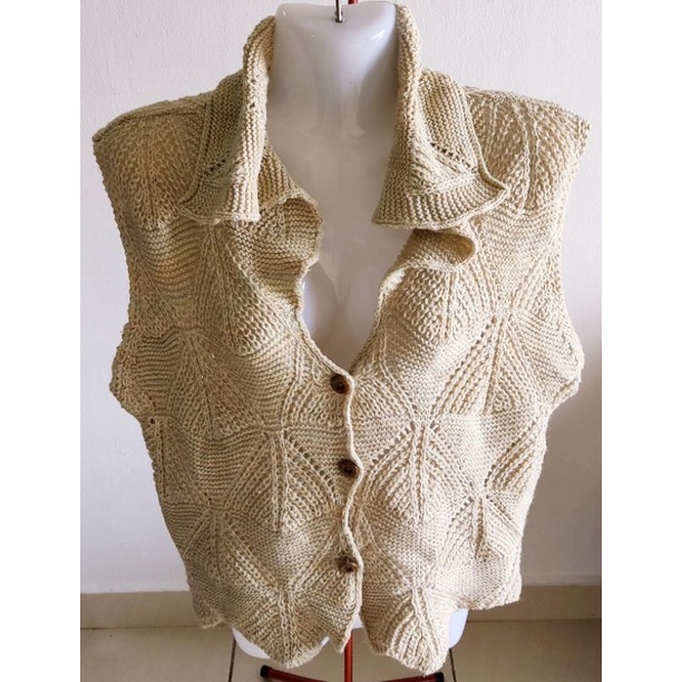 COLLARED KNITTED VEST ( BEIGE ) Shopee Malaysia