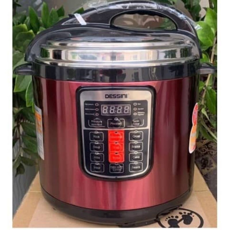 Red colour pressure discount cooker