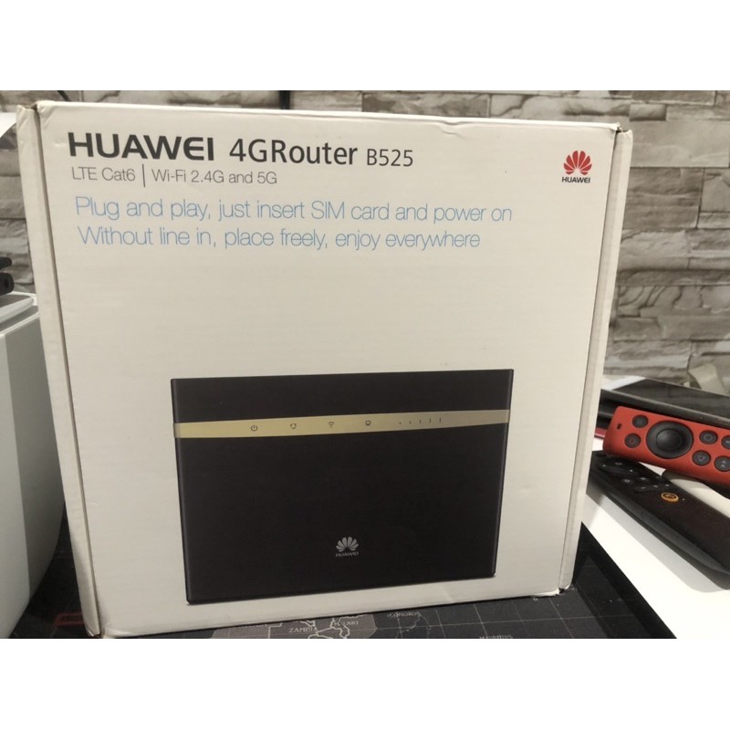 Routeur 4G+ LTE Huawei B525s-65a Blanc - Catégorie 6 Gigabit, WiFi AC, Ports SMA Pour Antennes Externes