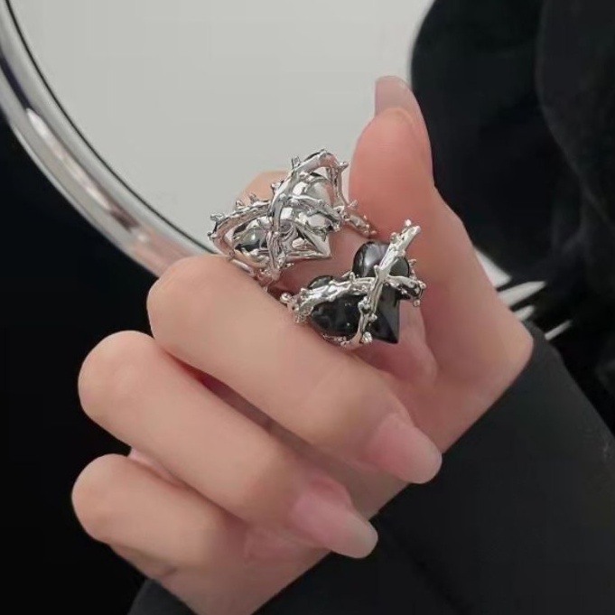 Hard jewelry store deathwing ring