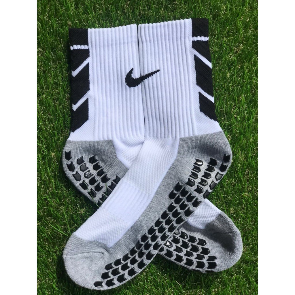 Nike Anti Slip Socks / AntiSlip / Grip Socks | Shopee Malaysia