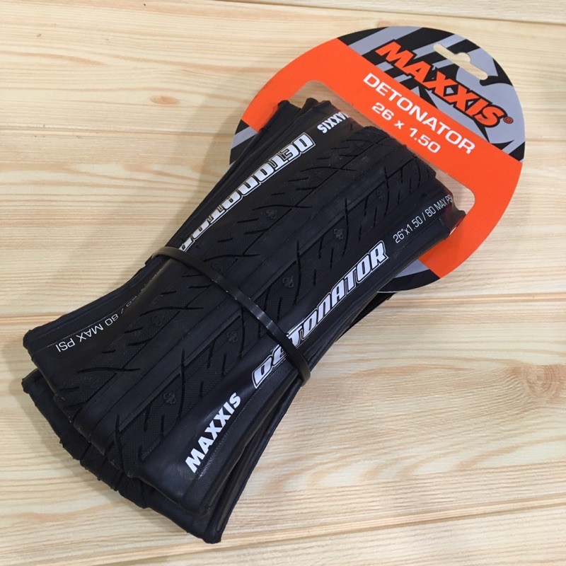 Maxxis detonator 27.5 clearance x 1.50