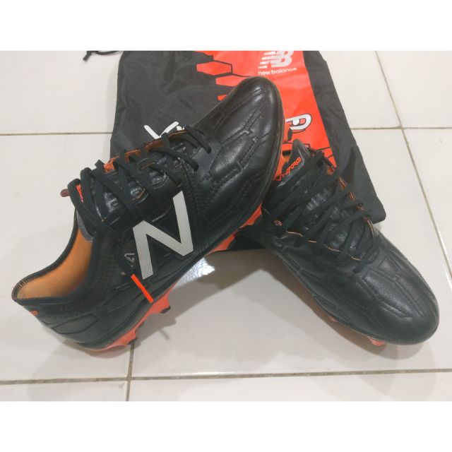 New balance football boots hot sale malaysia