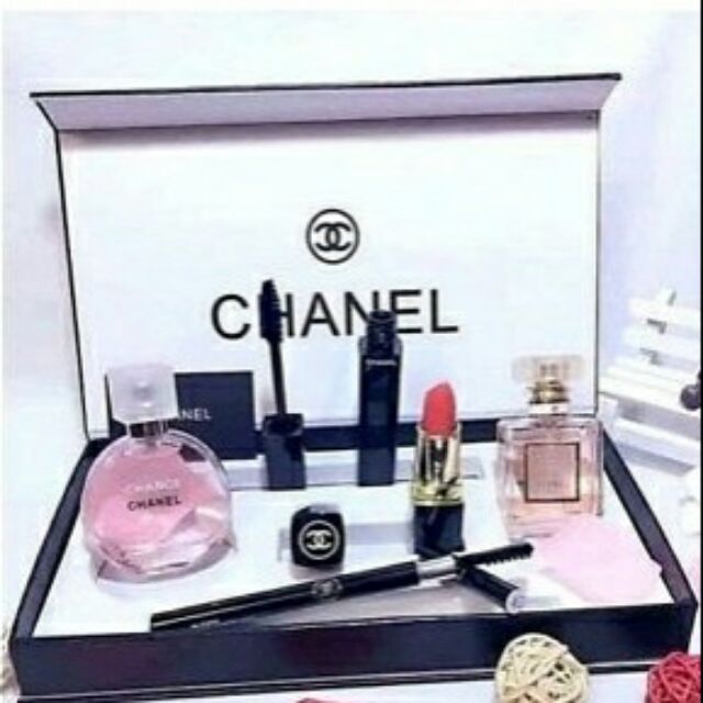 Ch@nel 5 in 1 Make-up & Perfume Gift Set (LIMITED EDITION