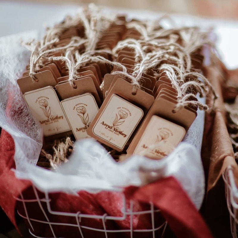 Door Gift Wedding | Fridge Magnet Kayu | Engrave Gift | Customized Gift | Shopee Malaysia