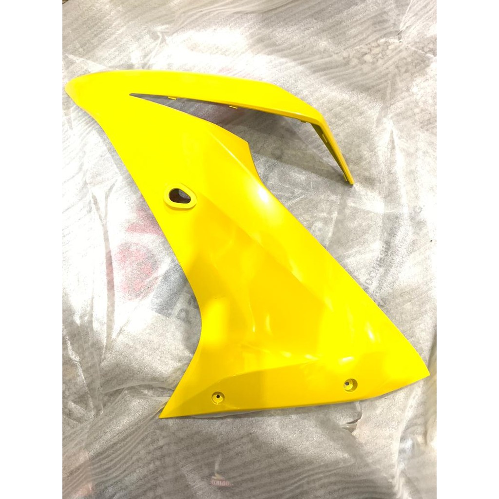 Yamaha r15 v3 side cover left right 100 Original Yamaha Shopee Malaysia