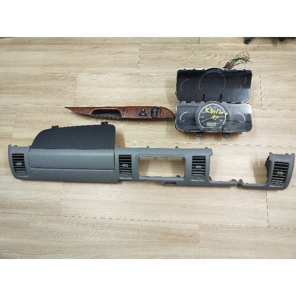 **Original Toyota Hiace KDH200 Dashboard Parts,Meter,Airvent,Top ...