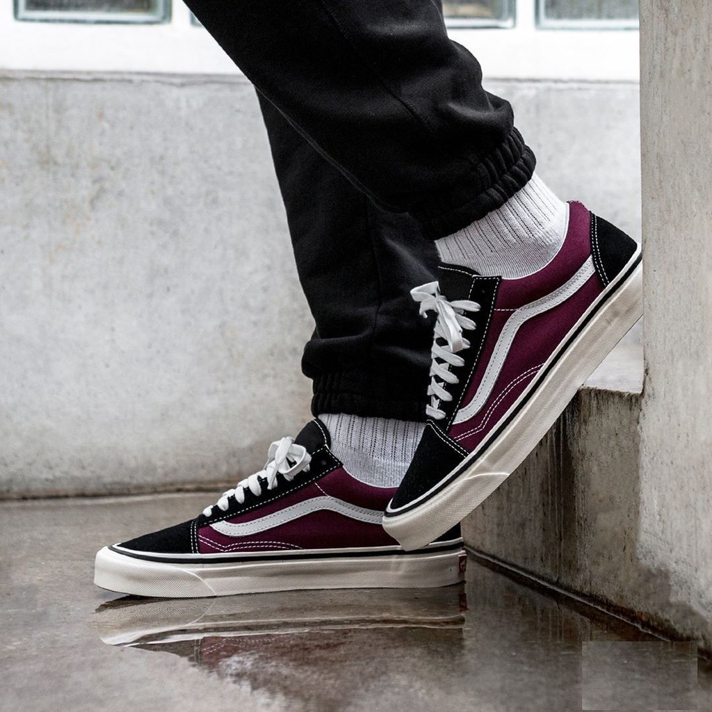 Burgundy and black shop old skool vans