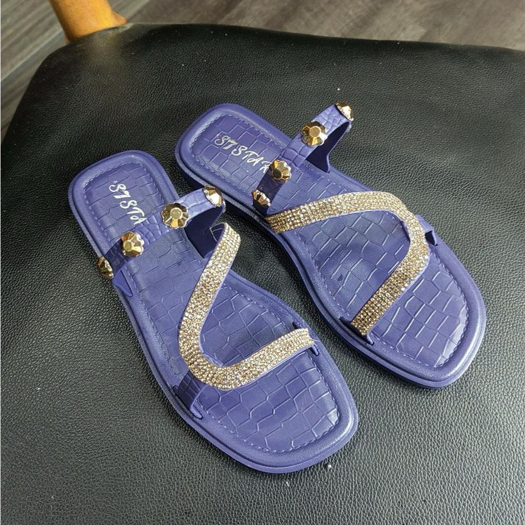 READY STOCK Selipar Women Casual Slippers Black and White Summer Soft