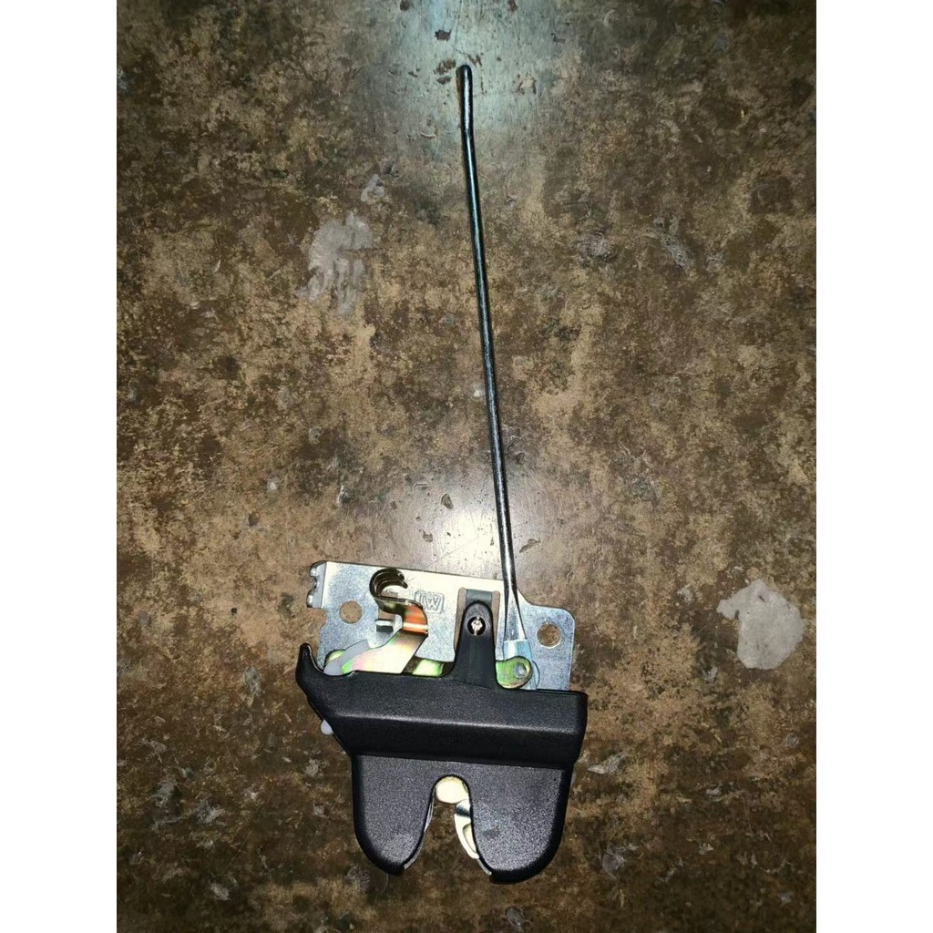 PROTON WIRA SEDAN  TRUNF LID INNER LOCK BONNET LOCK main image 0