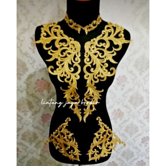 View of How Often Should You Groom Your Dog? Experts Explain - Rover.com