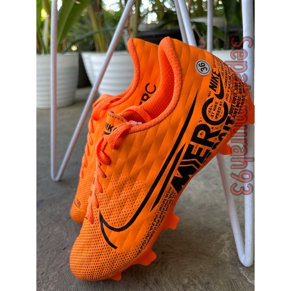 Small Children's Soccer Shoes Size 33 34 35 36 37 Elementary School junior Soccer Shoes Shopee