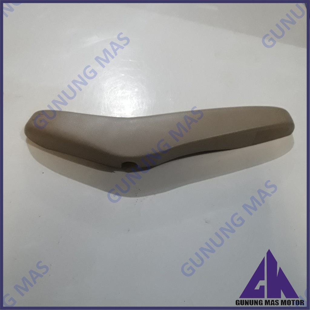 Toyota Inova Innova Innova Center Seat Suit Handle Right | Shopee Malaysia