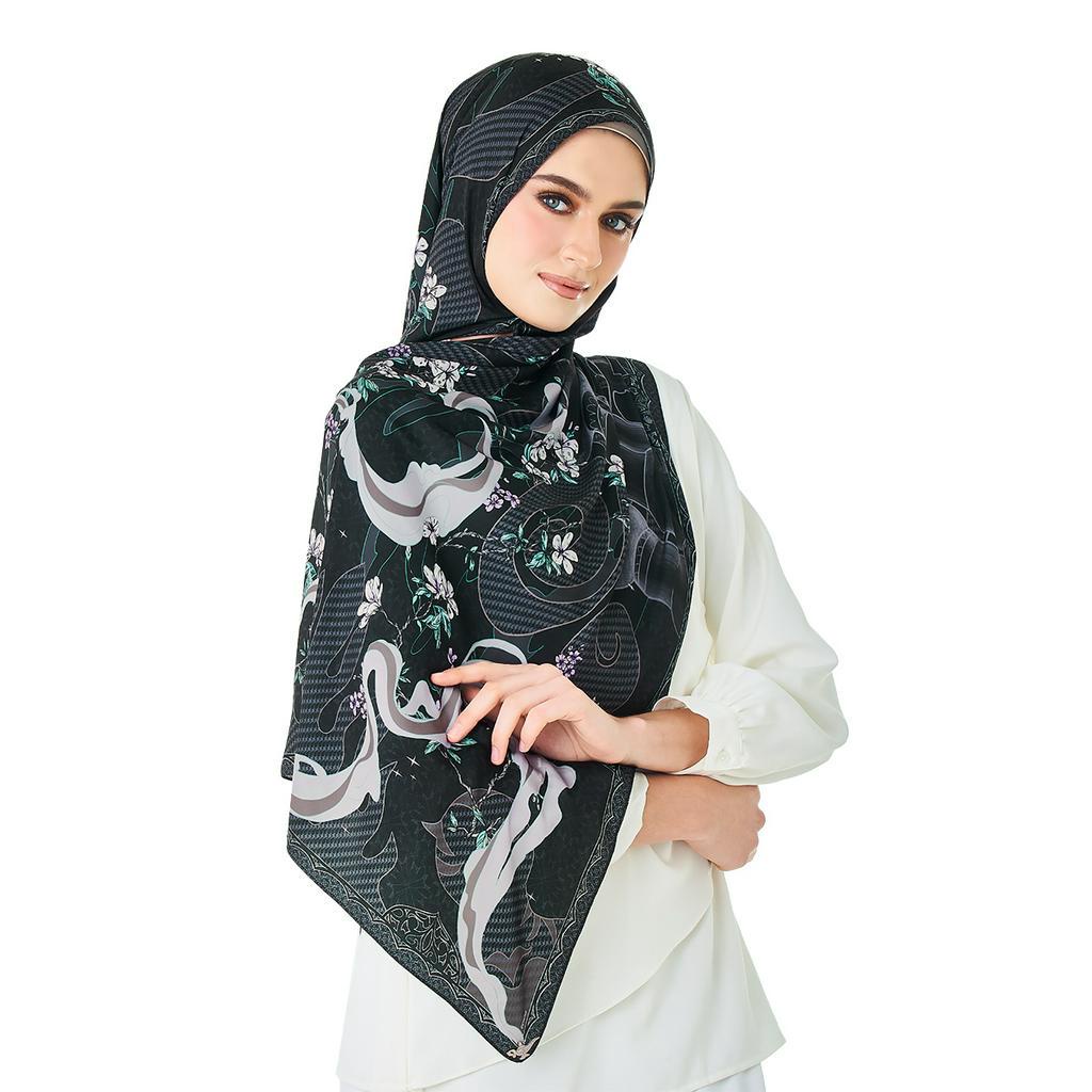 naelofar linia shawl
