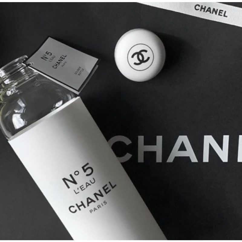 Limited Edition Chanel Paris Factory No. 5 L'eau Water Bottle White Black  590ML