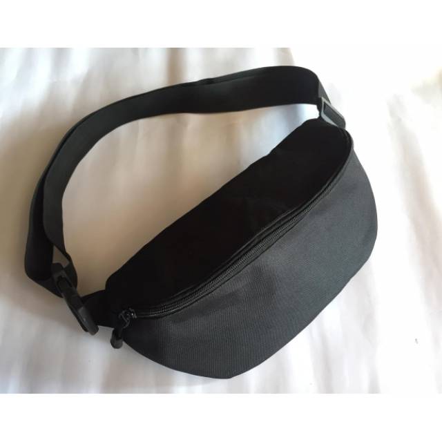 Plain 2025 waist bag